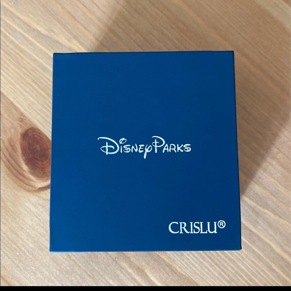 ❗️SOLD❗️Disney Parks Disneyland Necklace by Crislu - Picture 2 of 2